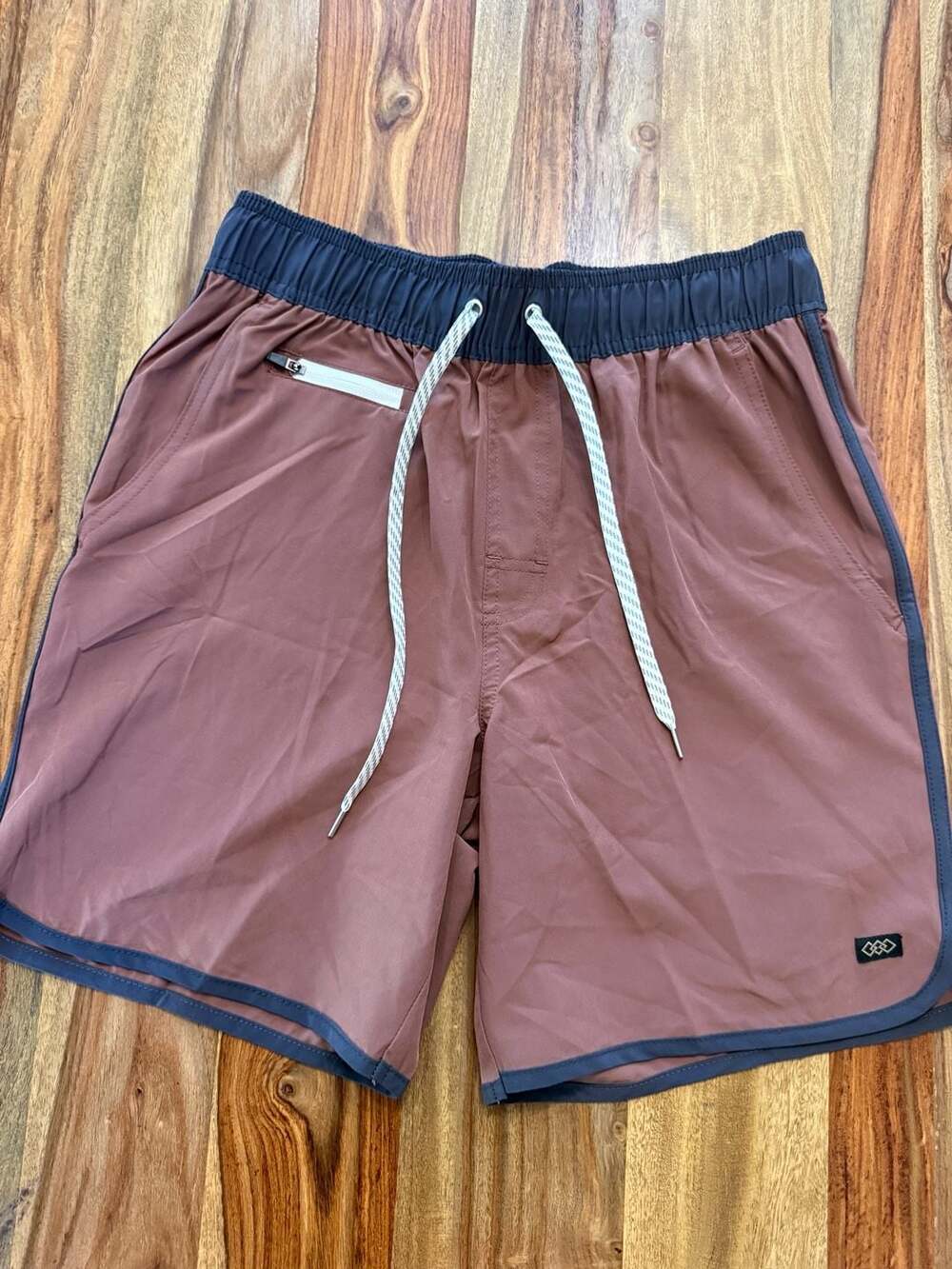 LEG3ND Discovery Athletic Shorts Size S